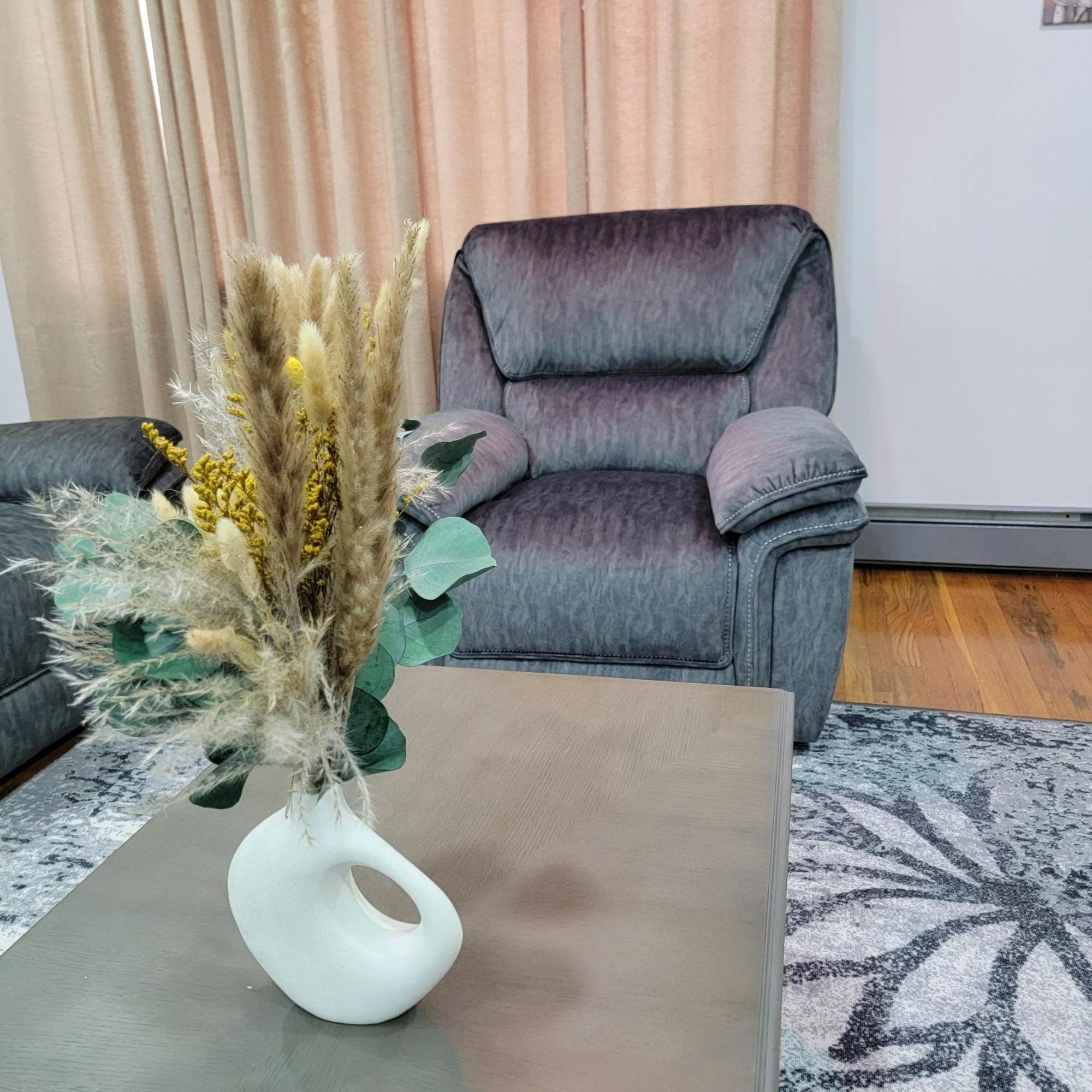 Cozy Shared With Host Apartment *